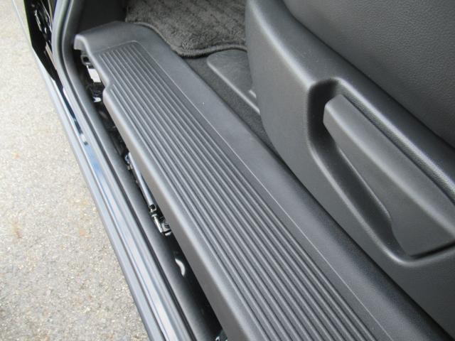 フリード+ クロスター・ホンダセンシング ギャザズナビ Bluetooth CD・DVD再生 フルセグTV バックカメラ 前後ドラレコ 後席モニター 両側電動スライド シートヒーター 純正アルミホイール オートリトラミラー LEDヘッドライト(49枚目)