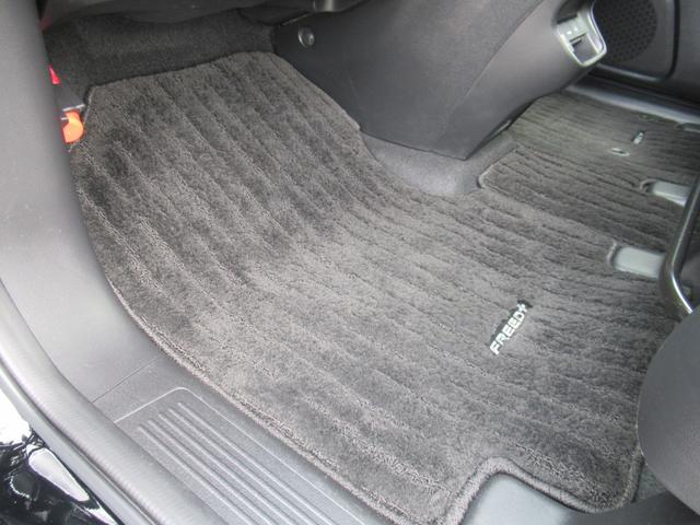 フリード+ クロスター・ホンダセンシング ギャザズナビ Bluetooth CD・DVD再生 フルセグTV バックカメラ 前後ドラレコ 後席モニター 両側電動スライド シートヒーター 純正アルミホイール オートリトラミラー LEDヘッドライト(54枚目)