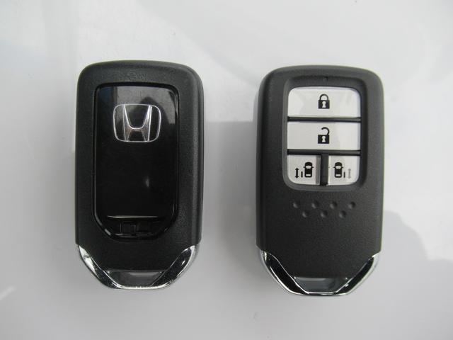 フリード G・ホンダセンシング ギャザズナビ Bluetooth CD・DVD再生 フルセグTV バックカメラ 両側電動スライド LEDヘッドライト 純正ホイール アクティブコーナリングライト ヒーテッドドアミラー(22枚目)