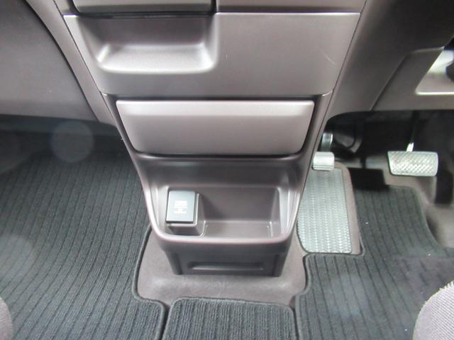 フリード G・ホンダセンシング ギャザズナビ Bluetooth CD・DVD再生 フルセグTV バックカメラ 両側電動スライド LEDヘッドライト 純正ホイール アクティブコーナリングライト ヒーテッドドアミラー(26枚目)