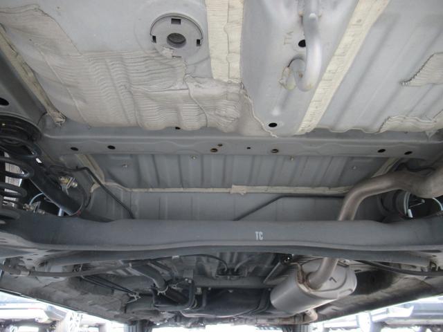 N-BOXカスタム G・Lターボホンダセンシング ギャザズナビ Bluetooth CD・DVD再生 フルセグTV バックカメラ 前後ドラレコ 両側電動スライド 後席モニター 後席ウィンドウフィルム LEDヘッドライト 純正アルミホイール(17枚目)