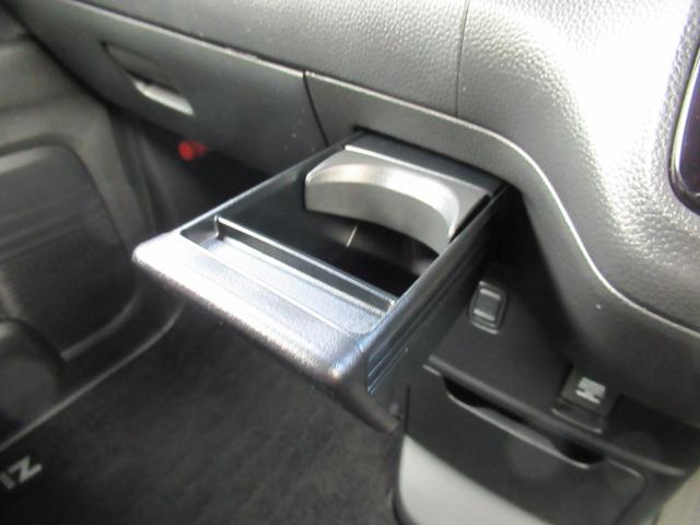 N-BOXカスタム G・Lターボホンダセンシング ギャザズナビ Bluetooth CD・DVD再生 フルセグTV バックカメラ 前後ドラレコ 両側電動スライド 後席モニター 後席ウィンドウフィルム LEDヘッドライト 純正アルミホイール(31枚目)