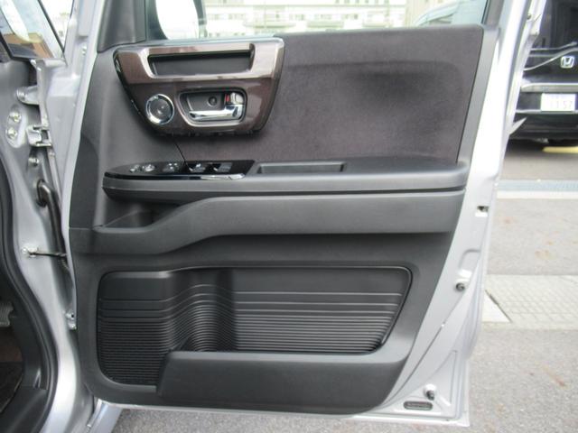 N-BOXカスタム G・Lターボホンダセンシング ギャザズナビ Bluetooth CD・DVD再生 フルセグTV バックカメラ 前後ドラレコ 両側電動スライド 後席モニター 後席ウィンドウフィルム LEDヘッドライト 純正アルミホイール(35枚目)