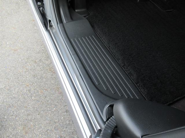 N-BOXカスタム G・Lターボホンダセンシング ギャザズナビ Bluetooth CD・DVD再生 フルセグTV バックカメラ 前後ドラレコ 両側電動スライド 後席モニター 後席ウィンドウフィルム LEDヘッドライト 純正アルミホイール(50枚目)