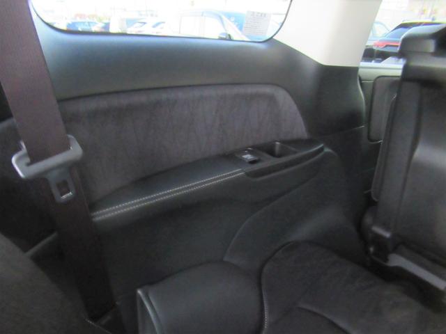 オデッセイ アブソルート ギャザズナビ Bカメラ 後席モニター 両側電動スライド(45枚目)