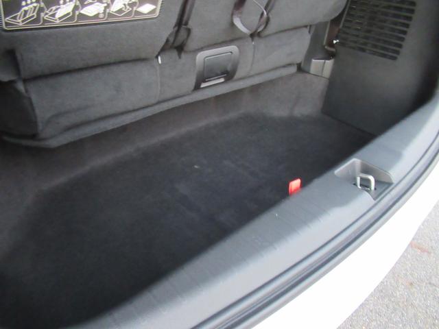 オデッセイ アブソルート ギャザズナビ Bカメラ 後席モニター 両側電動スライド(46枚目)