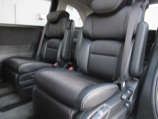 オデッセイ アブソルート ギャザズナビ Bカメラ 後席モニター 両側電動スライド(50枚目)