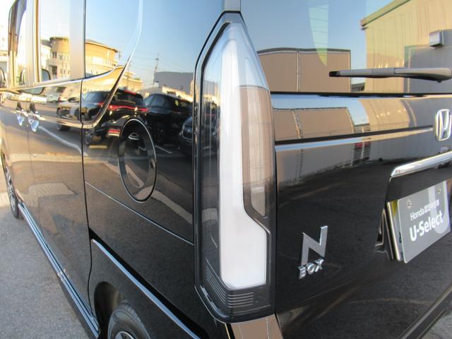 N-BOXカスタム ベースグレード 9インチHondaCONNECTナビ Bluetooth CD・DVD再生 フルセグTV バックカメラ 3カメラドラレコ 左側電動スライド シートヒーター 純正アルミホイール オートリトラミラー(12枚目)