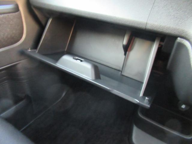 N-BOXカスタム ベースグレード 9インチHondaCONNECTナビ Bluetooth CD・DVD再生 フルセグTV バックカメラ 3カメラドラレコ 左側電動スライド シートヒーター 純正アルミホイール オートリトラミラー(27枚目)