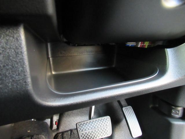 N-BOXカスタム ベースグレード 9インチHondaCONNECTナビ Bluetooth CD・DVD再生 フルセグTV バックカメラ 3カメラドラレコ 左側電動スライド シートヒーター 純正アルミホイール オートリトラミラー(29枚目)