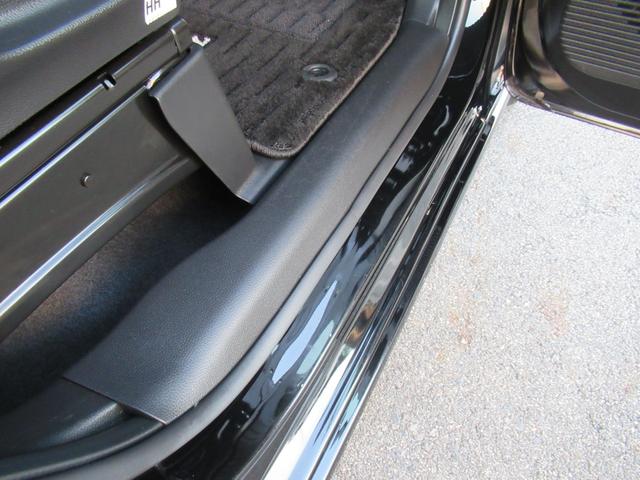 N-BOXカスタム ベースグレード 9インチHondaCONNECTナビ Bluetooth CD・DVD再生 フルセグTV バックカメラ 3カメラドラレコ 左側電動スライド シートヒーター 純正アルミホイール オートリトラミラー(32枚目)
