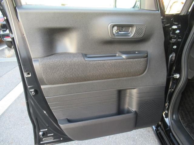 N-BOXカスタム ベースグレード 9インチHondaCONNECTナビ Bluetooth CD・DVD再生 フルセグTV バックカメラ 3カメラドラレコ 左側電動スライド シートヒーター 純正アルミホイール オートリトラミラー(51枚目)