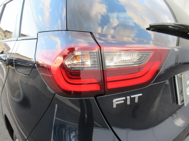 フィット ホーム 9インチプレミアムインターナビHondaCONNECT対応 Bカメラ LEDヘッドライト 弊社デモカー(12枚目)