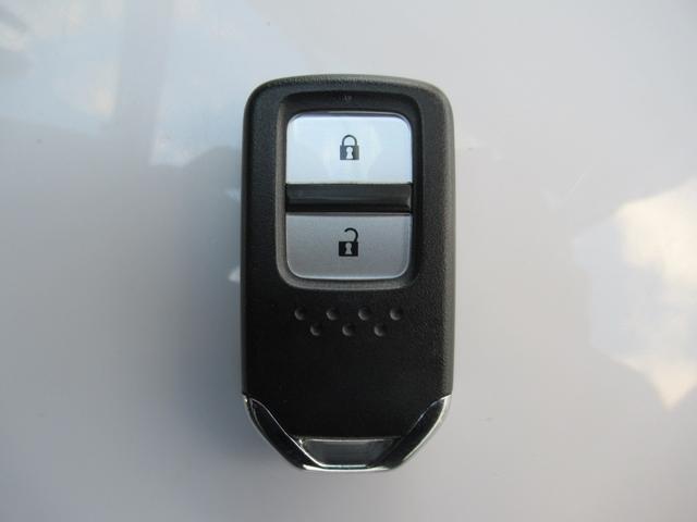 フィット ホーム 9インチプレミアムインターナビHondaCONNECT対応 Bカメラ LEDヘッドライト 弊社デモカー(22枚目)