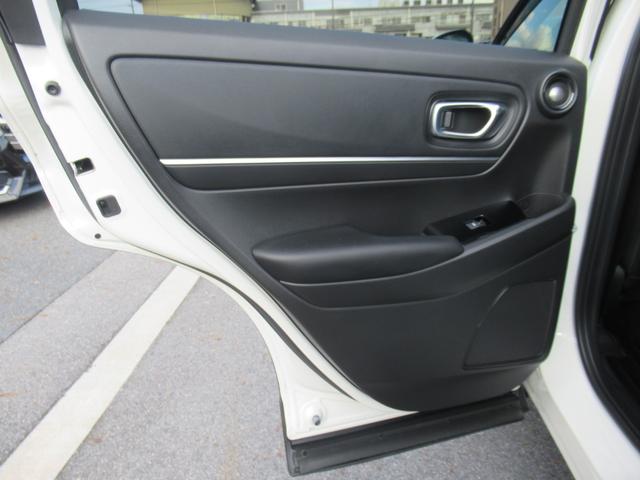 ヴェゼル e:HEVZ HondaCONNECTディスプレー マルチビューカメラ 電動リアゲート シートヒーター ワイヤレス充電器(43枚目)