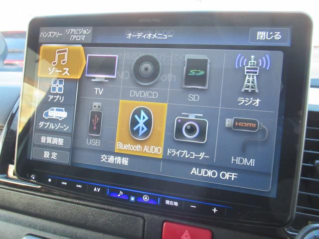 ハイエースバン スーパーＧＬダークプライムＩＩ　アルパインナビ　Ｂｌｕｅｔｏｏｔｈ　ＣＤ・ＤＶＤ再生　フルセグＴＶ　バックカメラ　前後ドラレコ　社外アルミホイール　純正アルミホイール付きスタッドレスタイヤ　ベッドキット　ＡＣ１００Ｖ電源付き（19枚目）