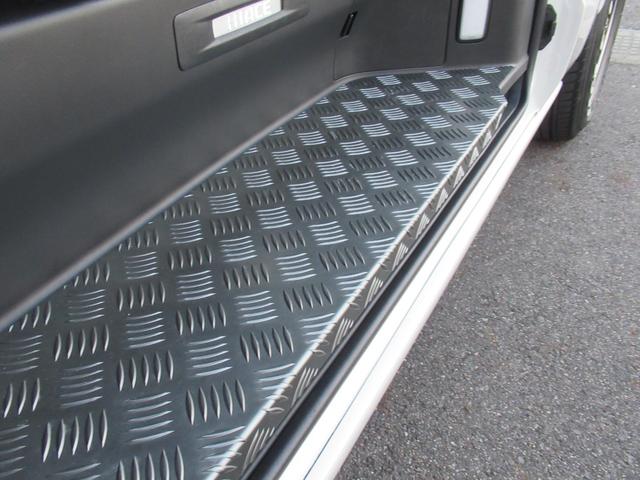 ハイエースバン スーパーＧＬダークプライムＩＩ　アルパインナビ　Ｂｌｕｅｔｏｏｔｈ　ＣＤ・ＤＶＤ再生　フルセグＴＶ　バックカメラ　前後ドラレコ　社外アルミホイール　純正アルミホイール付きスタッドレスタイヤ　ベッドキット　ＡＣ１００Ｖ電源付き（34枚目）