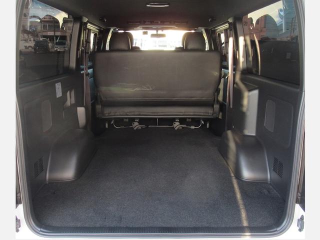 ハイエースバン スーパーＧＬダークプライムＩＩ　アルパインナビ　Ｂｌｕｅｔｏｏｔｈ　ＣＤ・ＤＶＤ再生　フルセグＴＶ　バックカメラ　前後ドラレコ　社外アルミホイール　純正アルミホイール付きスタッドレスタイヤ　ベッドキット　ＡＣ１００Ｖ電源付き（37枚目）