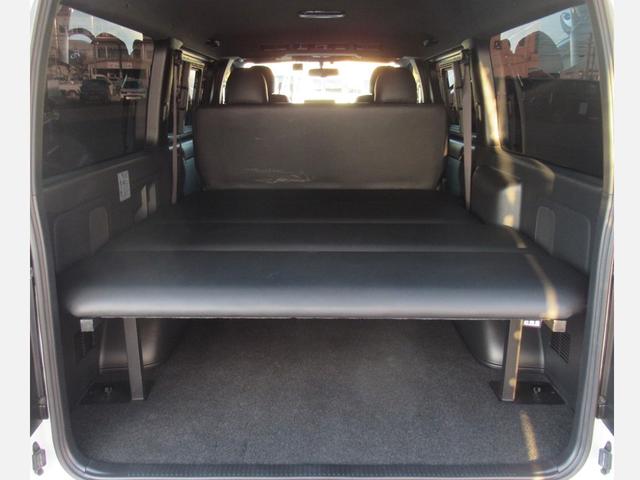 ハイエースバン スーパーＧＬダークプライムＩＩ　アルパインナビ　Ｂｌｕｅｔｏｏｔｈ　ＣＤ・ＤＶＤ再生　フルセグＴＶ　バックカメラ　前後ドラレコ　社外アルミホイール　純正アルミホイール付きスタッドレスタイヤ　ベッドキット　ＡＣ１００Ｖ電源付き（38枚目）