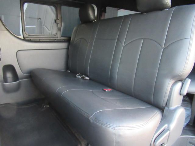 ハイエースバン スーパーＧＬダークプライムＩＩ　アルパインナビ　Ｂｌｕｅｔｏｏｔｈ　ＣＤ・ＤＶＤ再生　フルセグＴＶ　バックカメラ　前後ドラレコ　社外アルミホイール　純正アルミホイール付きスタッドレスタイヤ　ベッドキット　ＡＣ１００Ｖ電源付き（46枚目）