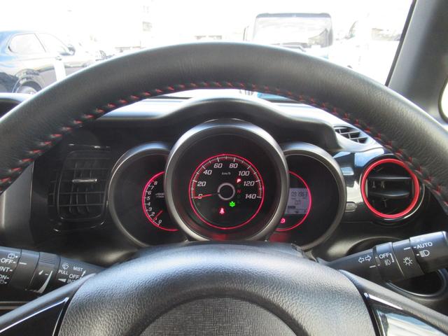 Ｎ－ＢＯＸカスタム ２トーンカラースタイルＧＳＳパッケージ　ギャザズナビ　Ｂカメラ　ドラレコ　後席モニター　両側電動スライド　ＣＴＢＡ　ＨＩＤ　アルミ（18枚目）