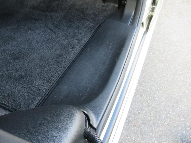 Ｎ－ＢＯＸカスタム ２トーンカラースタイルＧＳＳパッケージ　ギャザズナビ　Ｂカメラ　ドラレコ　後席モニター　両側電動スライド　ＣＴＢＡ　ＨＩＤ　アルミ（37枚目）