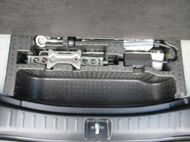 Ｎ－ＢＯＸカスタム ２トーンカラースタイルＧＳＳパッケージ　ギャザズナビ　Ｂカメラ　ドラレコ　後席モニター　両側電動スライド　ＣＴＢＡ　ＨＩＤ　アルミ（45枚目）