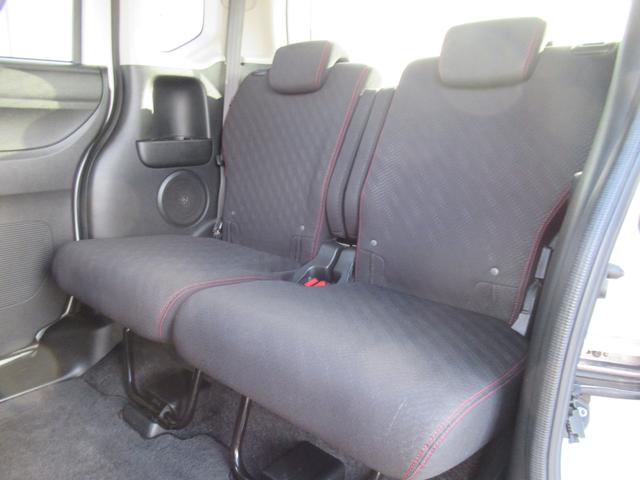 Ｎ－ＢＯＸカスタム ２トーンカラースタイルＧＳＳパッケージ　ギャザズナビ　Ｂカメラ　ドラレコ　後席モニター　両側電動スライド　ＣＴＢＡ　ＨＩＤ　アルミ（50枚目）