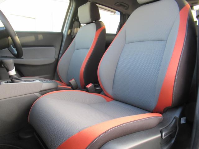 フィット ｅ：ＨＥＶネス　ギャザズナビ　Ｂｌｕｅｔｏｏｔｈ　ＣＤ・ＤＶＤ再生　フルセグＴＶ　バックカメラ　前後ドラレコ　ＬＥＤヘッドライト　純正アルミホイール　アクセント２トーンカラー　禁煙車　ＵＳＢチャージャー付き（53枚目）