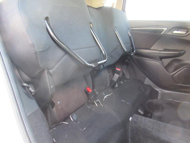 フィットハイブリッド Fパッケージ ギャザズナビ Bカメラ LEDヘッドライト 4WD(36枚目)