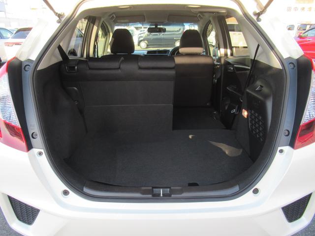 フィットハイブリッド Fパッケージ ギャザズナビ Bカメラ LEDヘッドライト 4WD(39枚目)