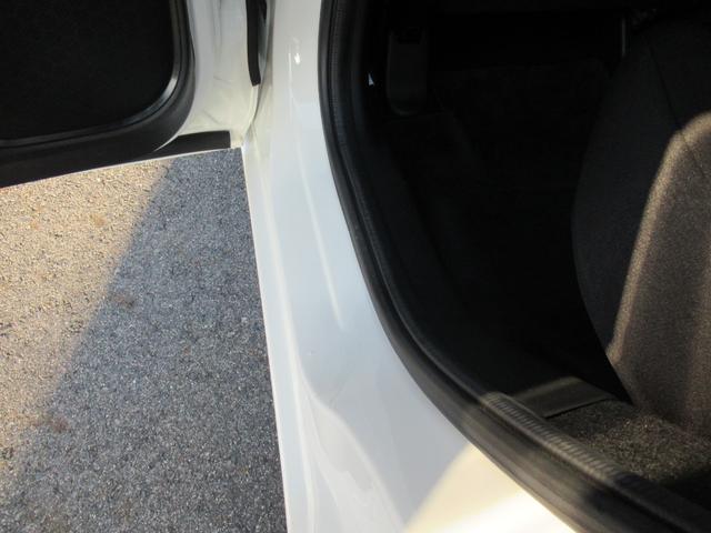 フィットハイブリッド Fパッケージ ギャザズナビ Bカメラ LEDヘッドライト 4WD(43枚目)