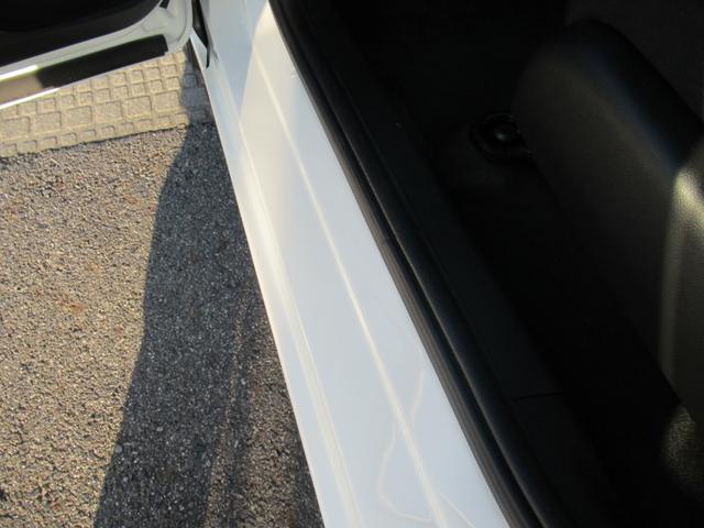 フィットハイブリッド Fパッケージ ギャザズナビ Bカメラ LEDヘッドライト 4WD(47枚目)