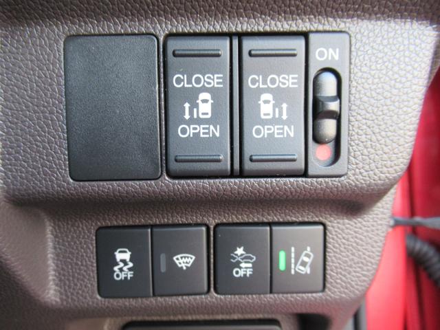 フリード G・ホンダセンシング ギャザズナビ Bluetooth CD・DVD再生 フルセグTV バックカメラ 前後ドラレコ 両側電動スライド シートヒーター LEDヘッドライト 純正ホイール ロールサンシェード(22枚目)