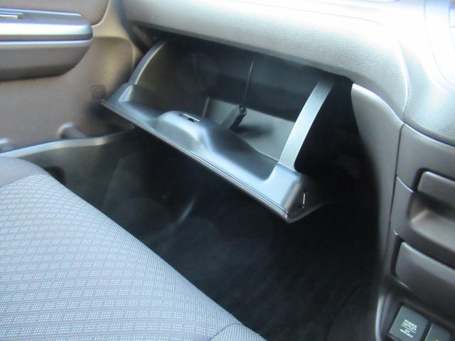 フリード G・ホンダセンシング ギャザズナビ Bluetooth CD・DVD再生 フルセグTV バックカメラ 前後ドラレコ 両側電動スライド シートヒーター LEDヘッドライト 純正ホイール ロールサンシェード(26枚目)