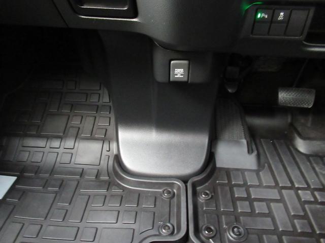 N-BOXカスタム EX ギャザズナビ Bカメラ 両側電動スライド シートヒーター(28枚目)