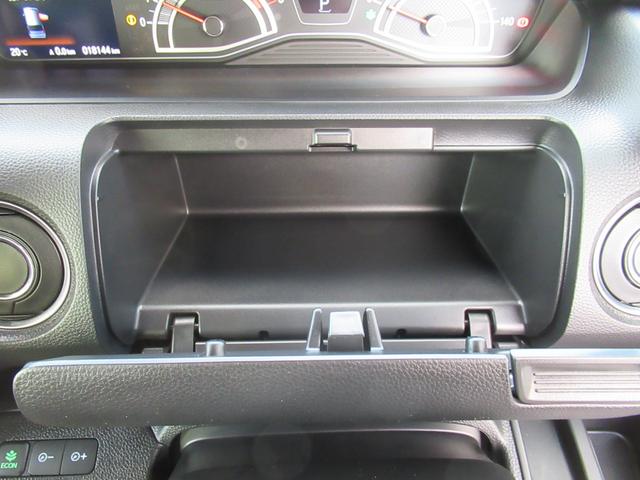 N-BOXカスタム EX ギャザズナビ Bカメラ 両側電動スライド シートヒーター(31枚目)