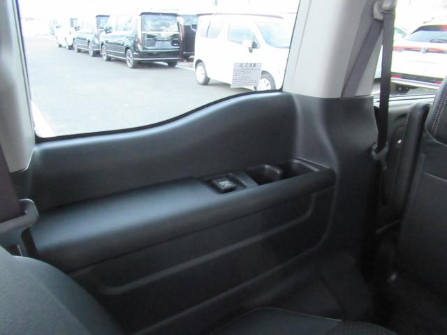 ステップワゴンスパーダ スパーダ・クールスピリットホンダセンシング ギャザズナビ バックカメラ ドラレコ 両側電動スライド シートヒーター わくわくゲート LEDヘッドライト 純正アルミホイール シートバックテーブル ロールサンシェード スポーツペダル(50枚目)