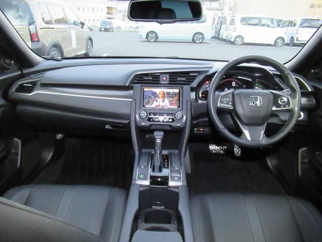 シビック ハッチバック　カロッツェリアナビ　Ｂカメラ　ドラレコ　本革電動シート　シートヒーター（3枚目）