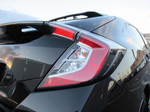 シビック ハッチバック　カロッツェリアナビ　Ｂカメラ　ドラレコ　本革電動シート　シートヒーター（13枚目）