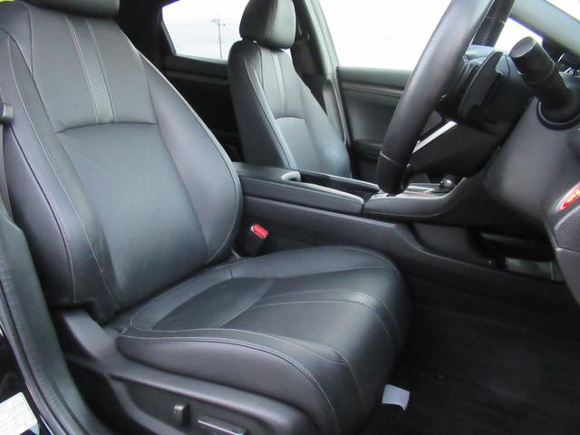 シビック ハッチバック　カロッツェリアナビ　Ｂカメラ　ドラレコ　本革電動シート　シートヒーター（32枚目）