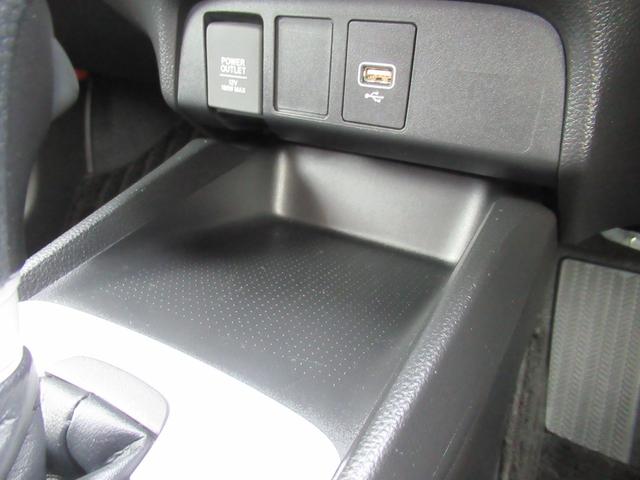 フィット ベーシック　ギャザズ８インチナビ　Ｂカメラ　前後ドラレコ（30枚目）