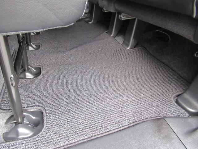 �y�����z��ȑ����@�����ȃL�Y�≘��͂���܂����A�J�[�y�b�g�̔j����Ȃ��W���I�ȏ�Ԃł��B