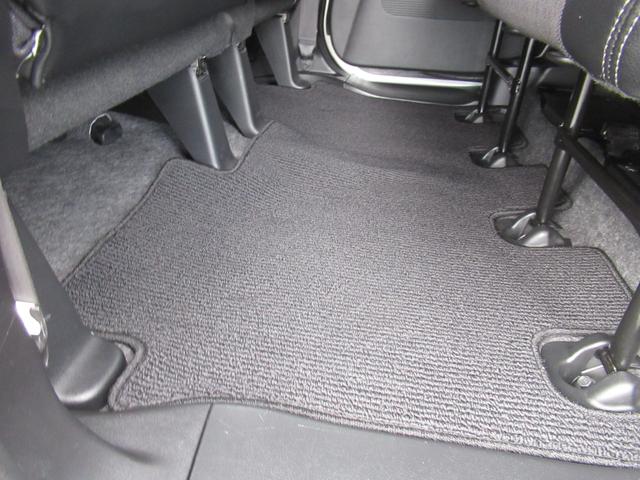 �y�����z��ȑ����@�����ȃL�Y�≘��͂���܂����A�J�[�y�b�g�̔j����Ȃ��W���I�ȏ�Ԃł��B