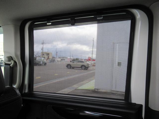 ���[���T���V�F�[�h�t���ł��B