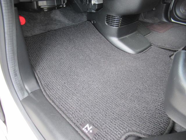 �y�����z����ȑ����@�����ȃL�Y�≘��͂���܂����A�J�[�y�b�g�̔j����Ȃ��W���I�ȏ�Ԃł��B