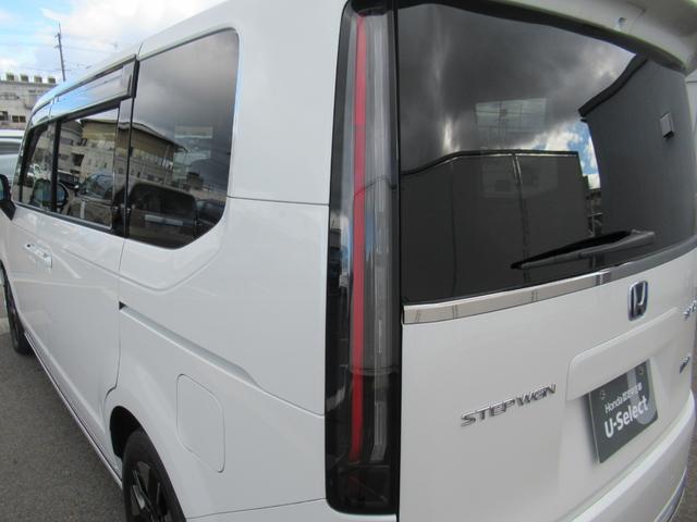 ステップワゴン ｅ：ＨＥＶスパーダ　１１．４インチＨｏｎｄａＣＯＮＮＥＣＴナビ　Ｂカメラ　両側電動スライド　電動リアゲート　シートヒーター（12枚目）