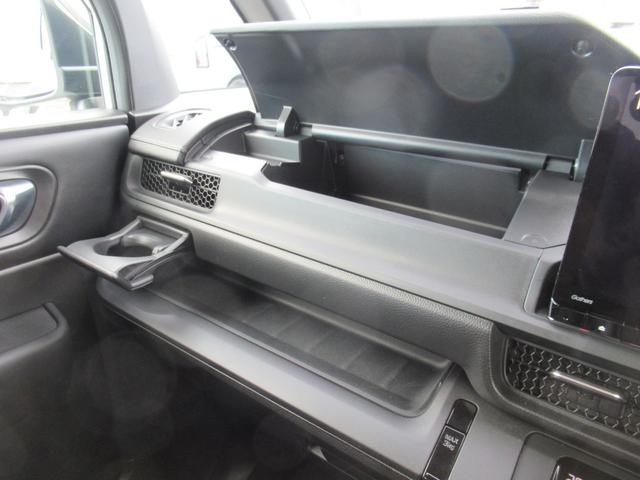 ステップワゴン ｅ：ＨＥＶスパーダ　１１．４インチＨｏｎｄａＣＯＮＮＥＣＴナビ　Ｂカメラ　両側電動スライド　電動リアゲート　シートヒーター（25枚目）