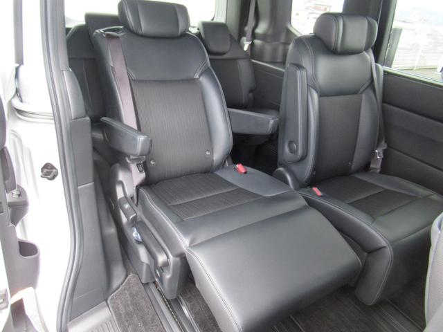 ステップワゴン ｅ：ＨＥＶスパーダ　１１．４インチＨｏｎｄａＣＯＮＮＥＣＴナビ　Ｂカメラ　両側電動スライド　電動リアゲート　シートヒーター（40枚目）