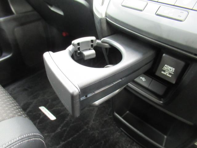 ステップワゴンスパーダ スパーダハイブリッドＧ・ＥＸホンダセンシング　ギャザズ９インチナビ　Ｂカメラ　ドラレコ　両側電動スライド　シートヒーター　わくわくゲート（34枚目）